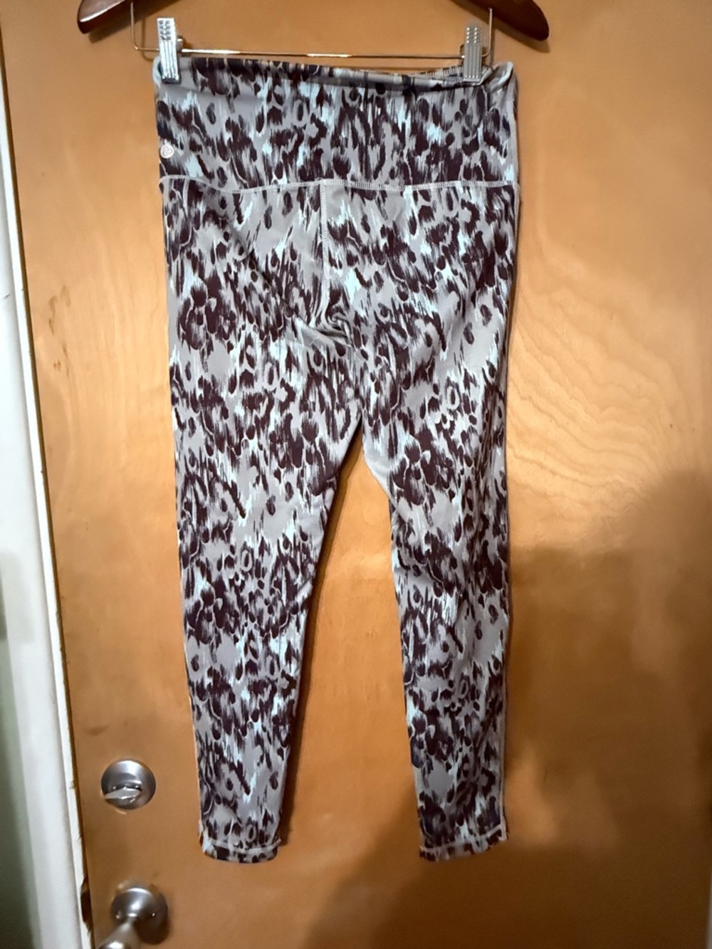 Zella Leopard-Style Active Leggings in Gray and Black